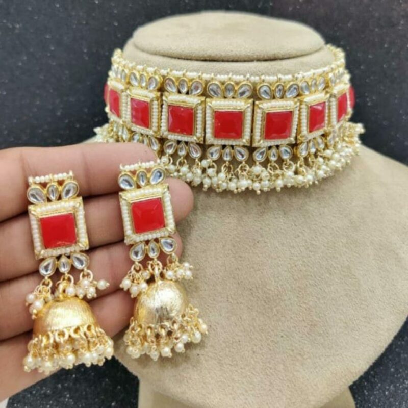Chick Necklace Set - Image 3
