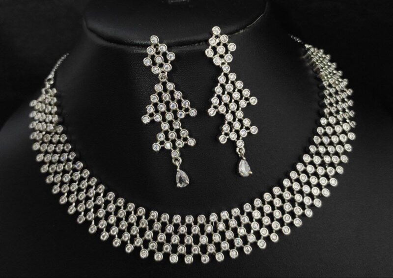 Kundan Style American Diamond Necklace - Image 2