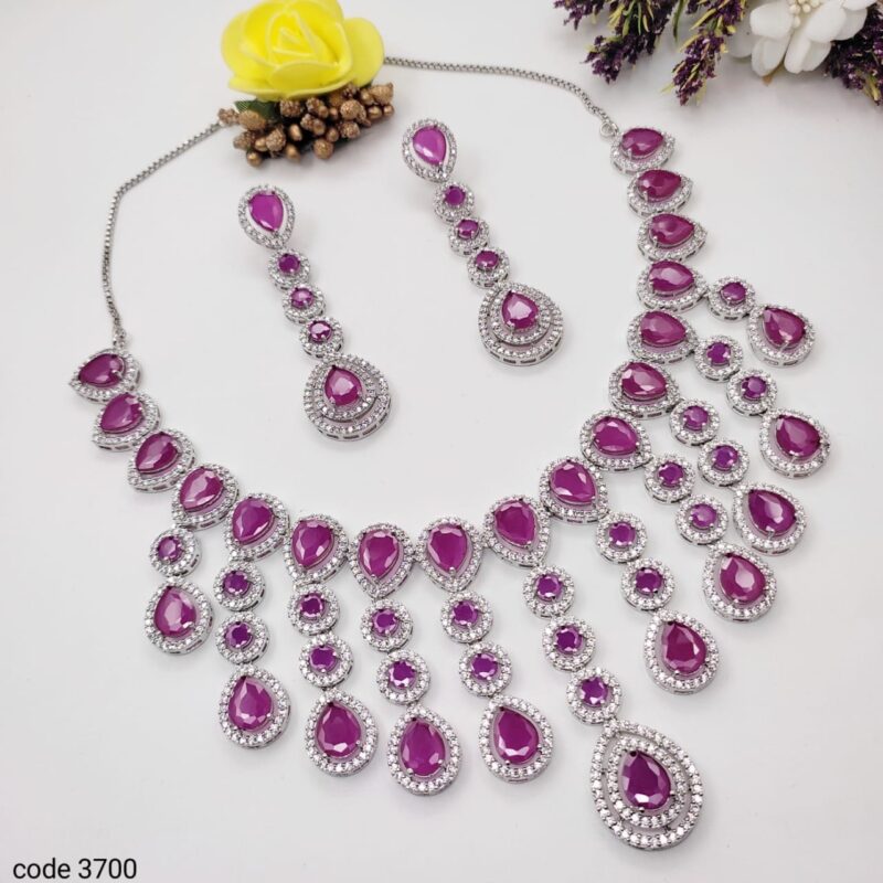 Flexible Pendant Necklace